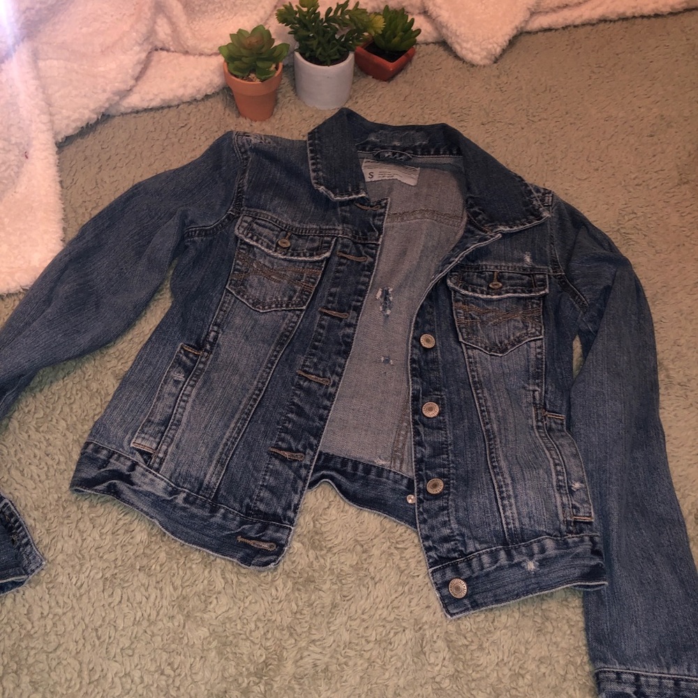 Aeropostale denim jacket size small. Worn twice